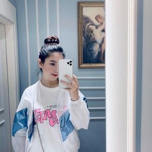 Meet your Posher, Wine